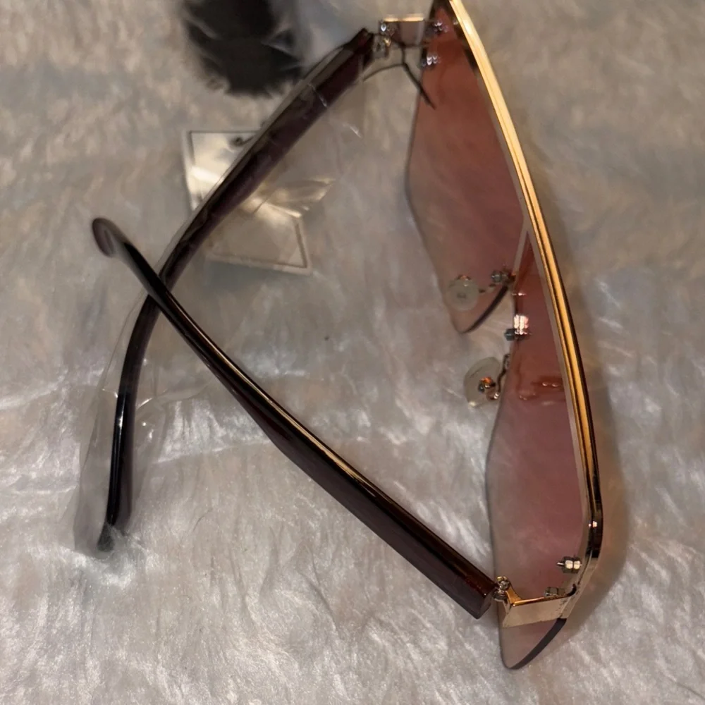 Stylish Pink Sunglasses